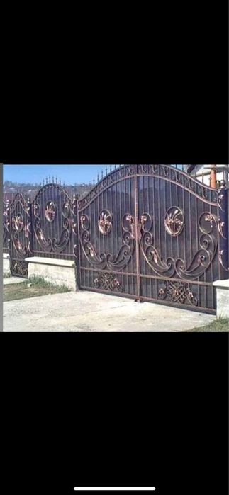 Confectii metalice porti gardur
