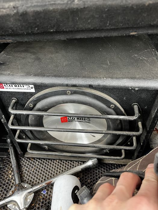 Продам саббуфер