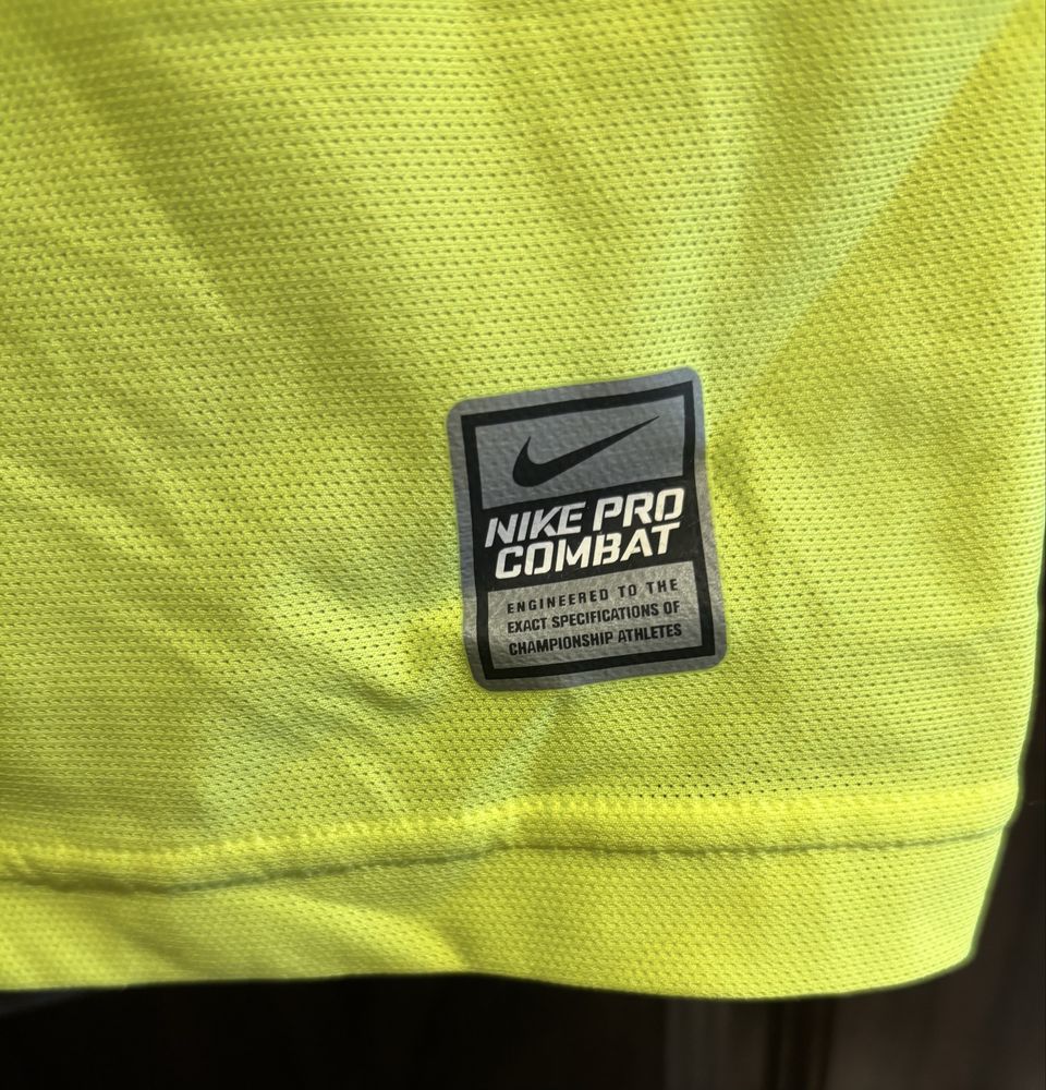 Оригинална тениска Nike Pro Combat Hypercool