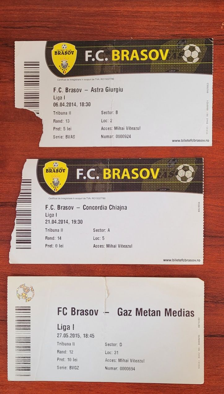 14 bilete și 3 programe meci FC Brașov