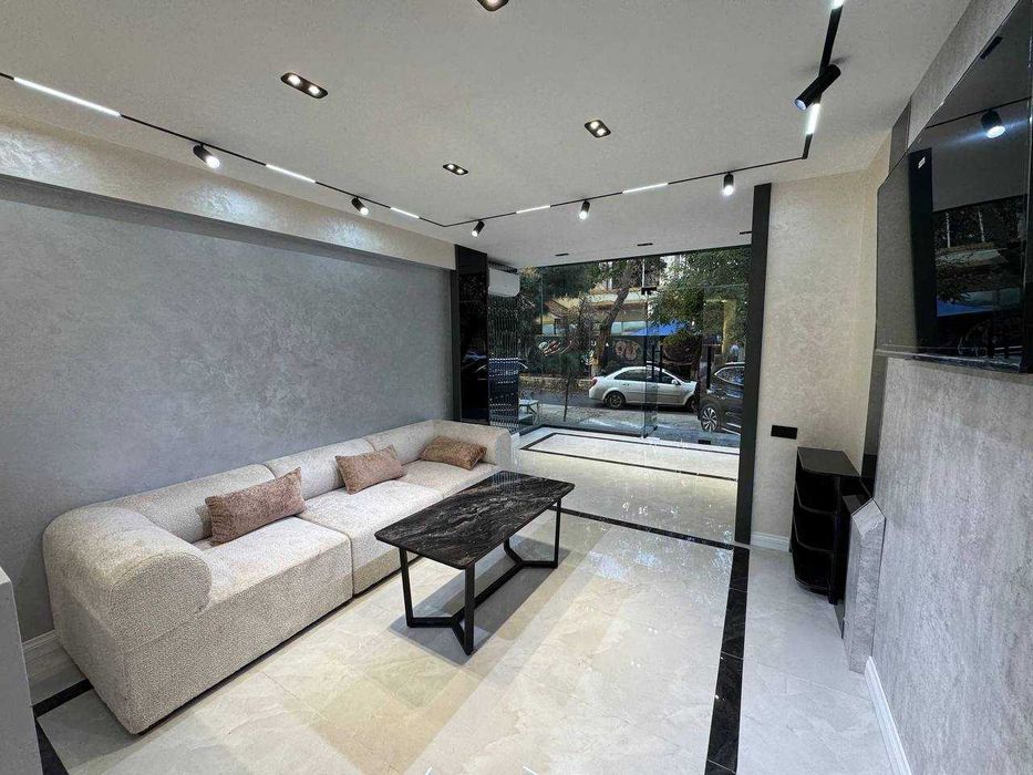 Продаётся помещение 90м2 Ориентир: улица Бобур 
Пирамит Товер