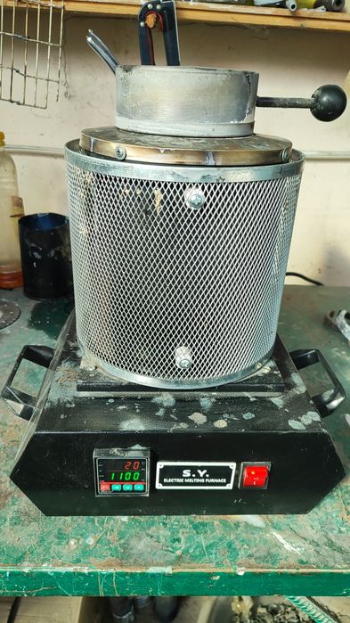 Печь для плавки металла