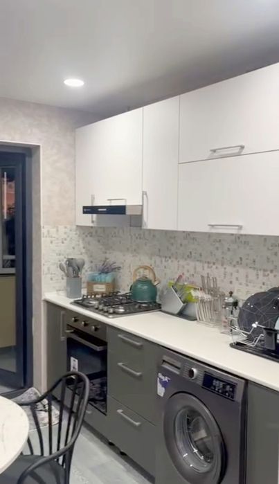 Продаю квартиру без посредников 1/4/5 ТЦ Некст по ул. Бобура