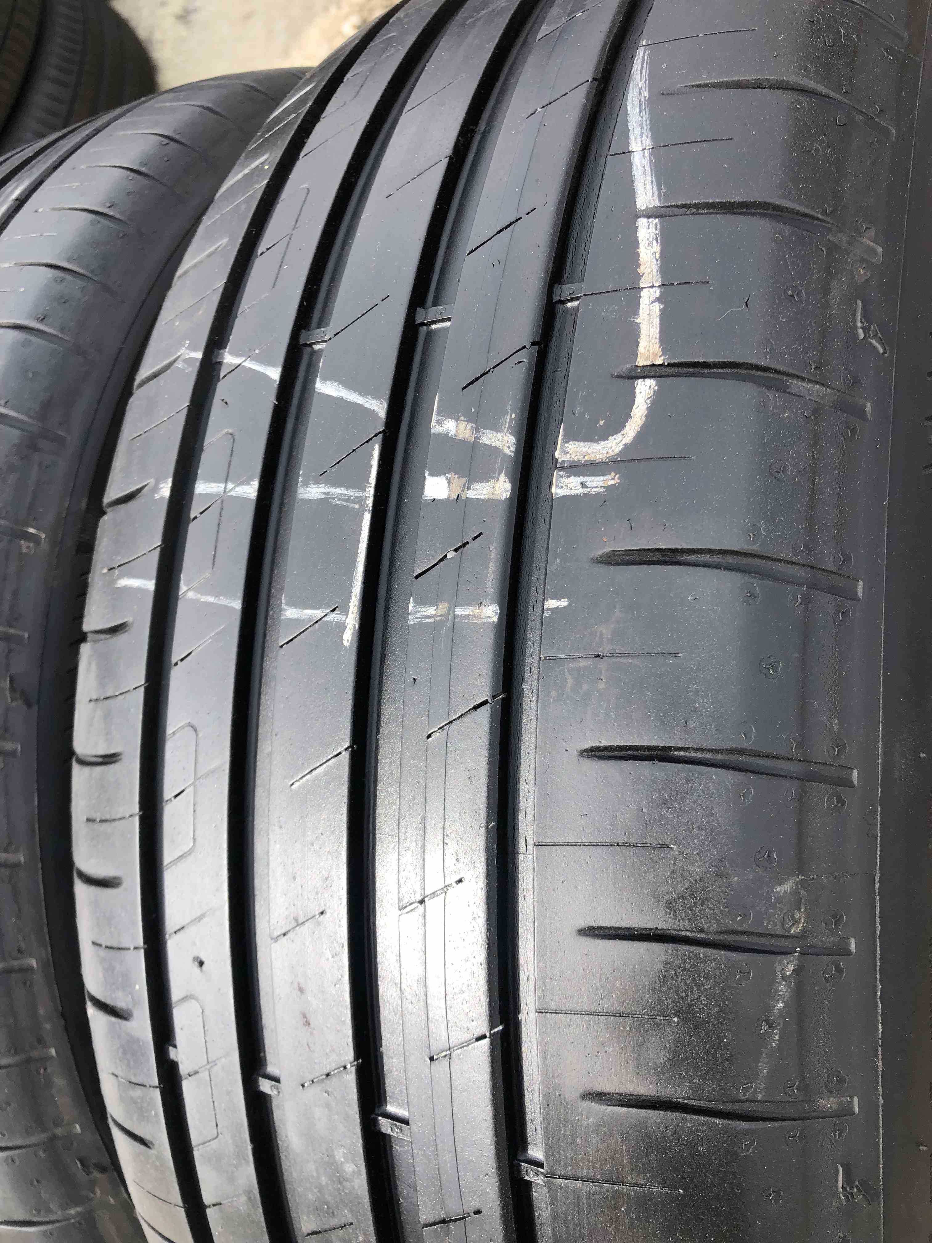 SET 2 Anvelope Vara 215/55 R17 GOODYEAR Efficient Grip 94V