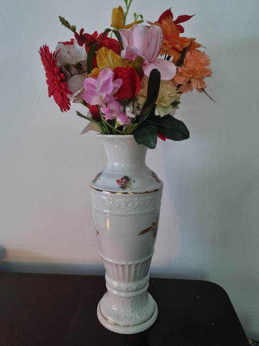 Vaza de flori de portelan