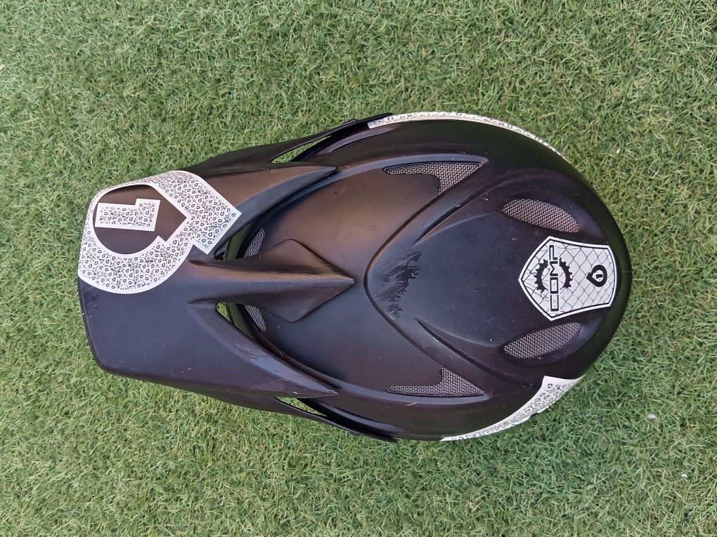каска SIXSIXONE fullface