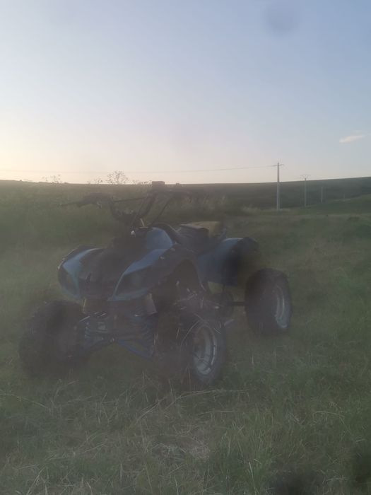 Vând atv Hummer 107cc