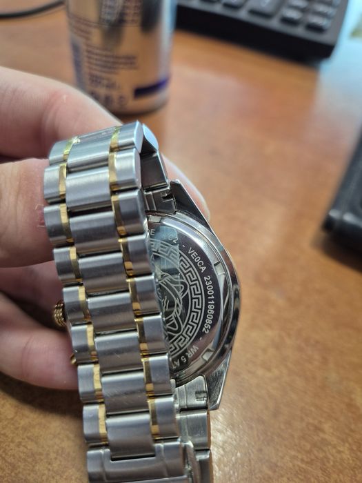 Часовник Versace