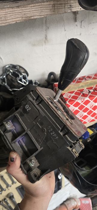 Части за мерцедес w210