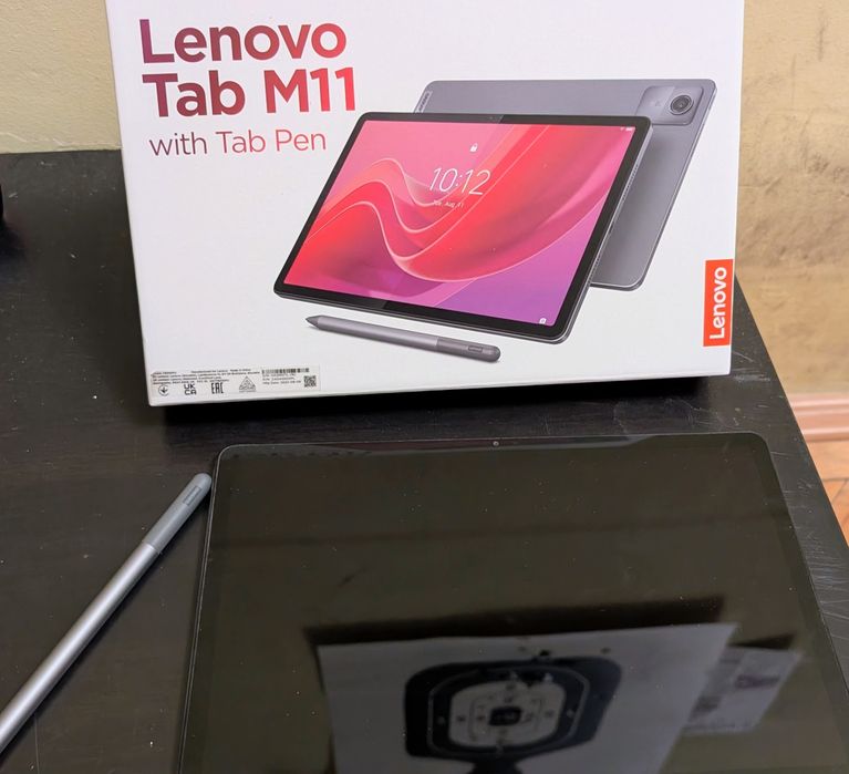 Tableta Lenovo m11
