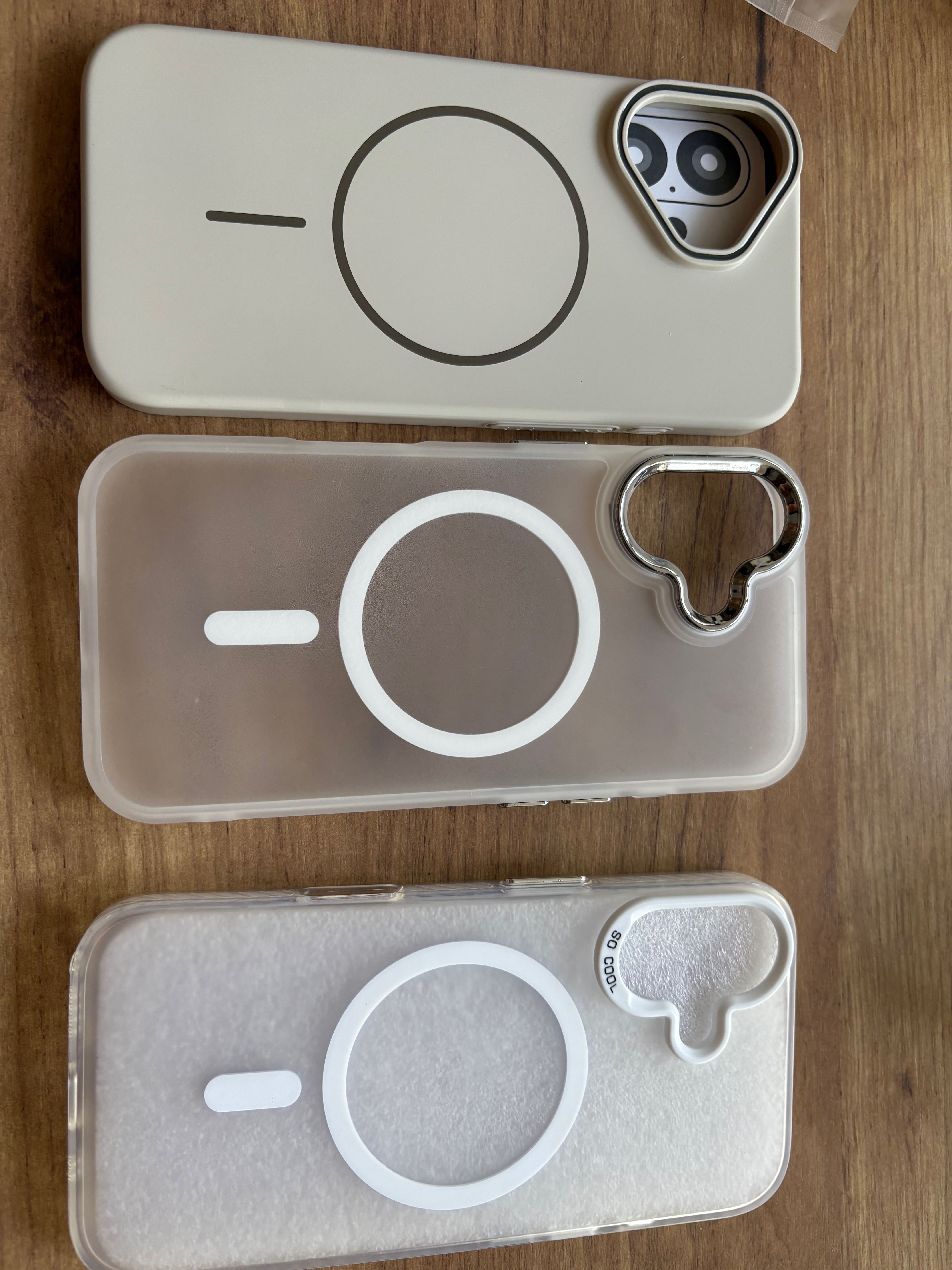 Калъфи за iPhone 16