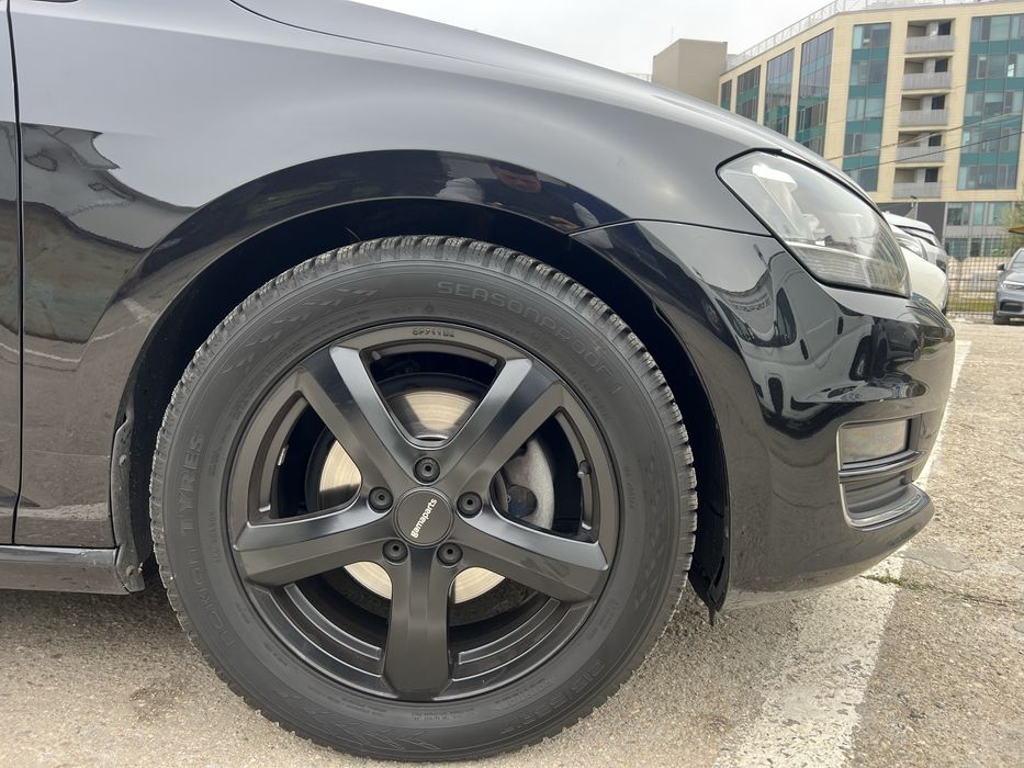 Set Jante noi IARNA 2024 Golf 7 8 Superb Octavia NOKIAN 215 55 17