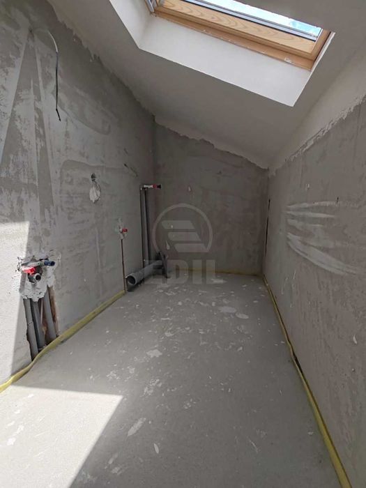 Dpulex cu 4 camere, semifinista, zona Urusagului, COMISION 0%