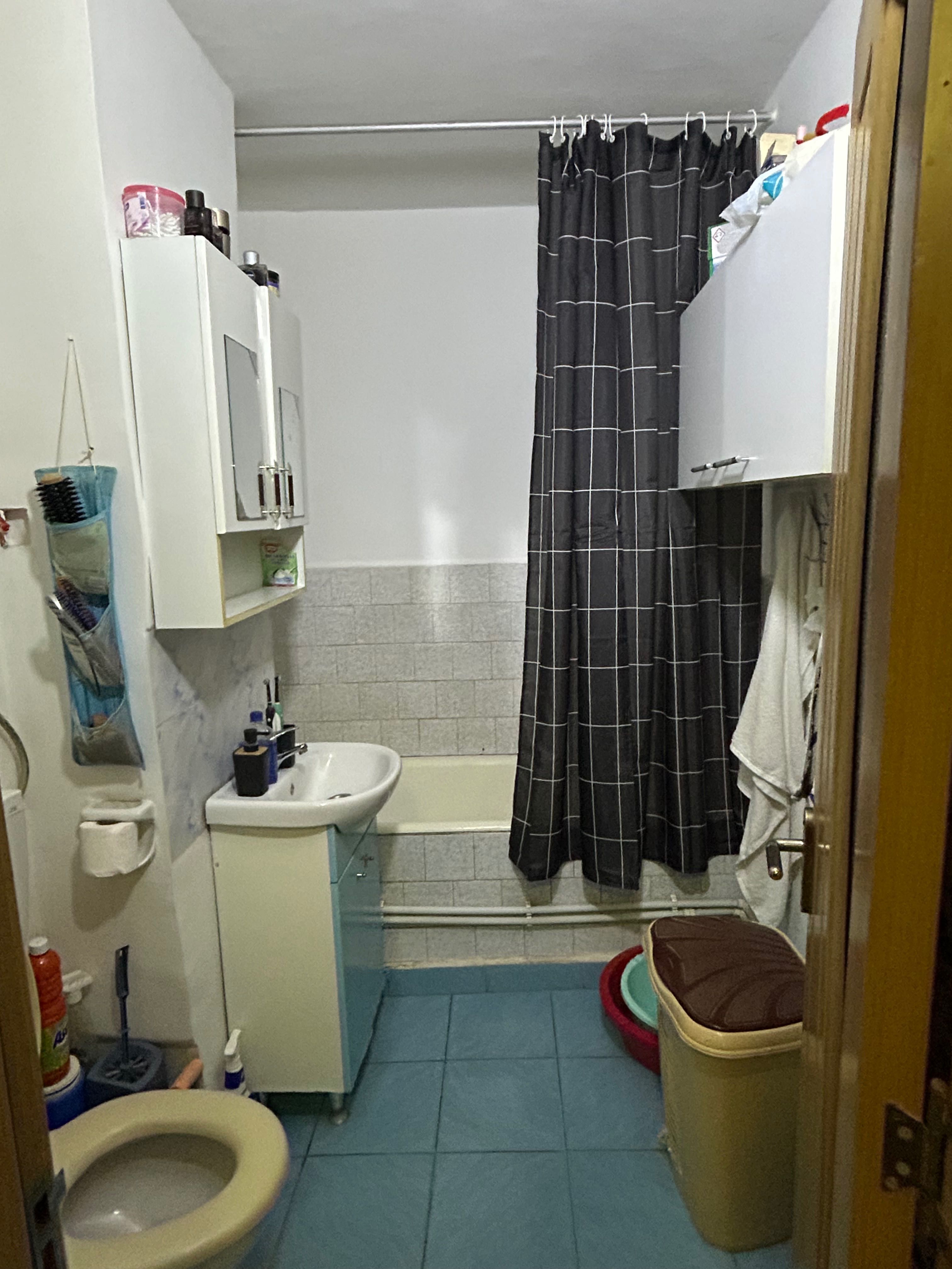 Vand apartament 2 camere