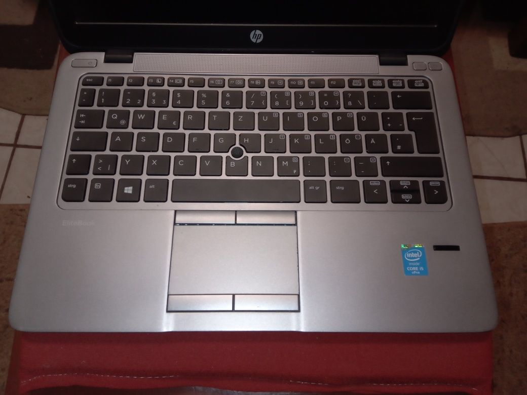 Vând Laptop HP DESKTOP- B5KA8 S1 Elitebook 850