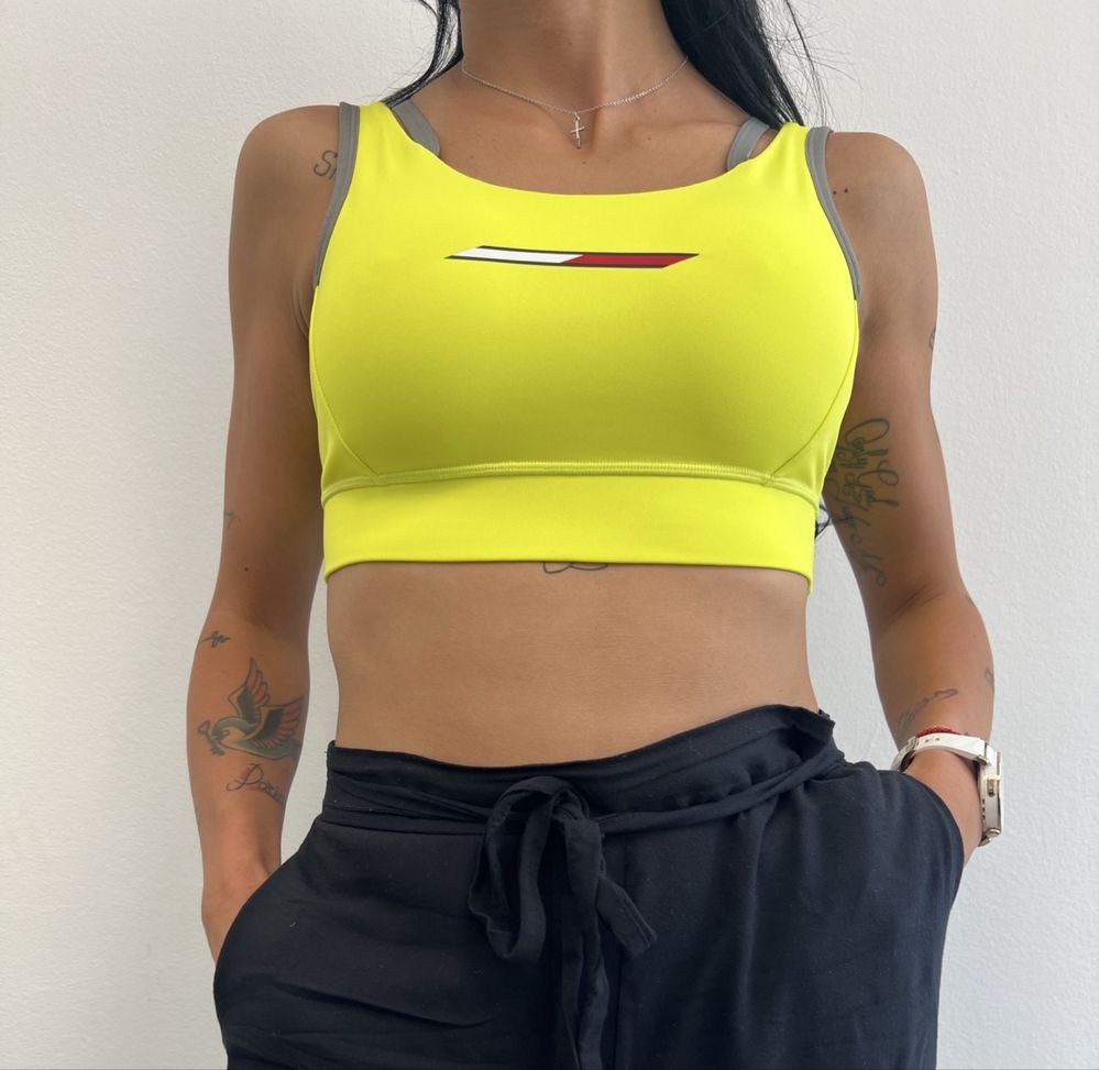 Спортно бюстие в ярък цвят Tommy Hilfiger /XS, S, M, L/