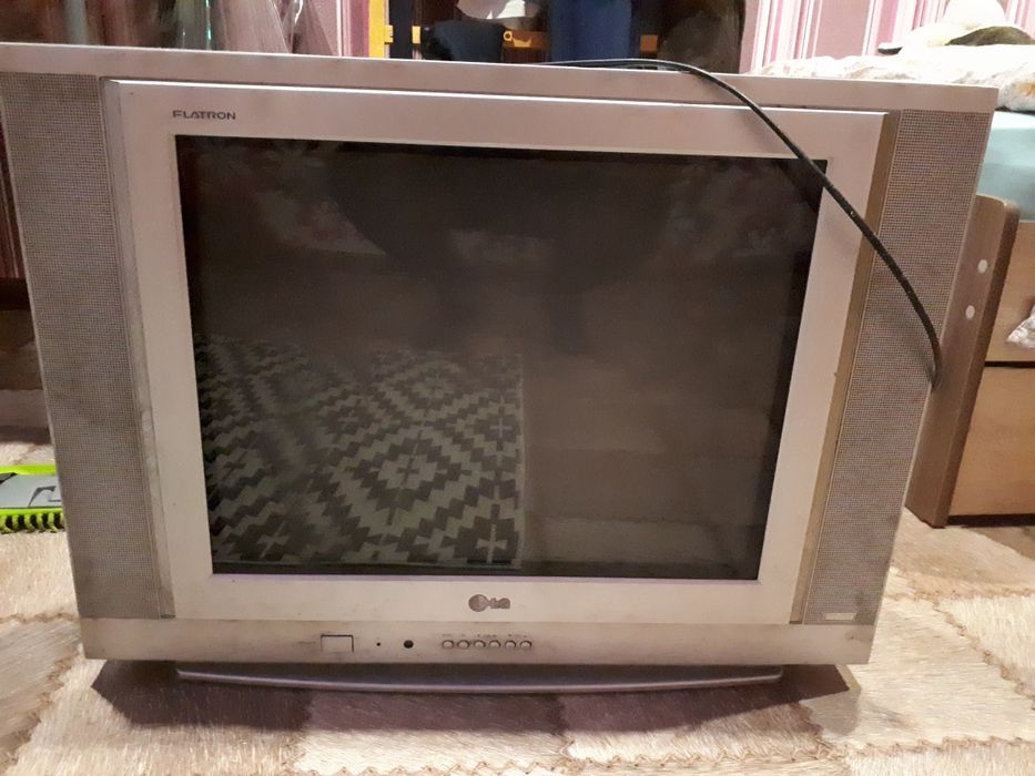 Продаю телевизор
