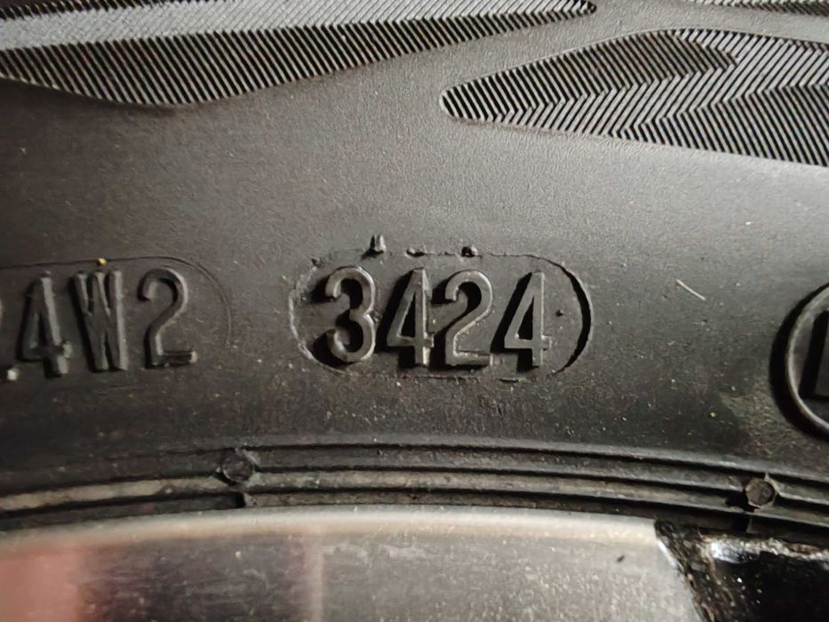 Продавам 4 чисто нови  гуми Continental eco contact 195/55 R 16 87H