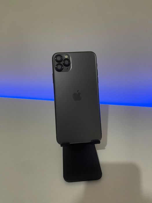 iPhone 11 pro max -64 GB / bateria 100%