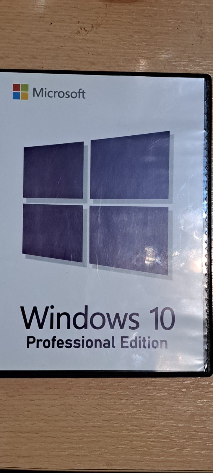 Microsoft Windows 10 Professional Retail 32 /64 biți pe DVD