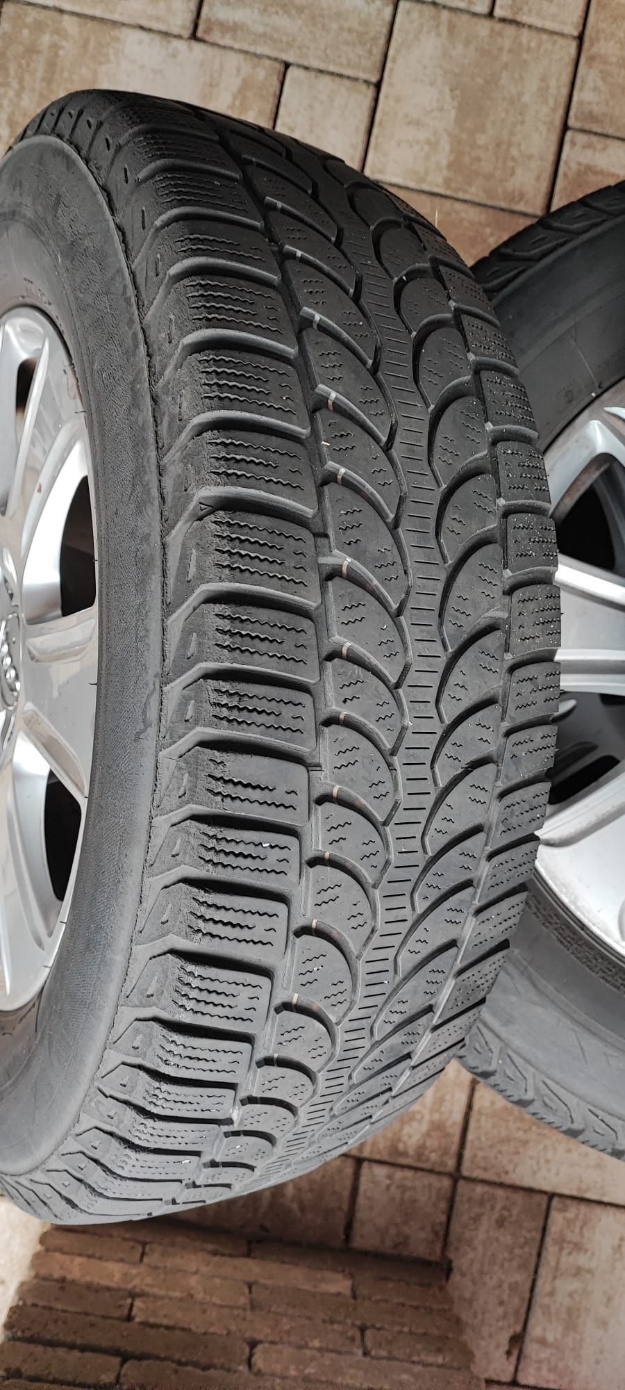 Jante audi Q3 215/65/16 bridgestone