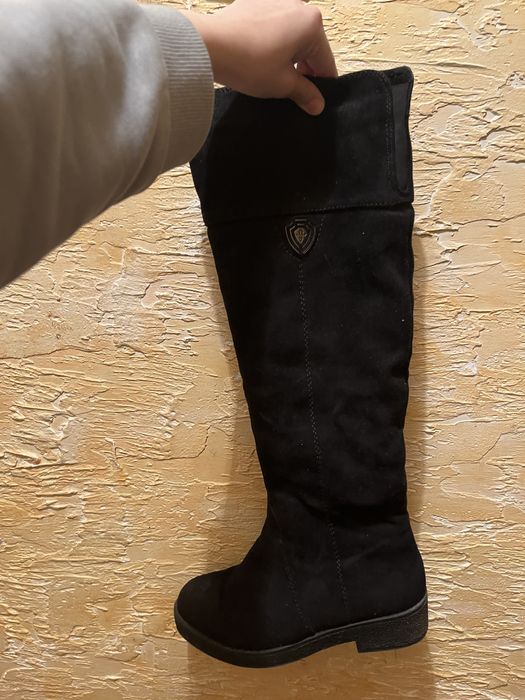 Замшевые женские сапоги зима в отличном состоянии Срочно!!!