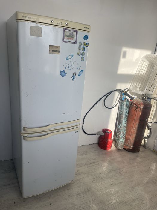 Продам  холодильник LG