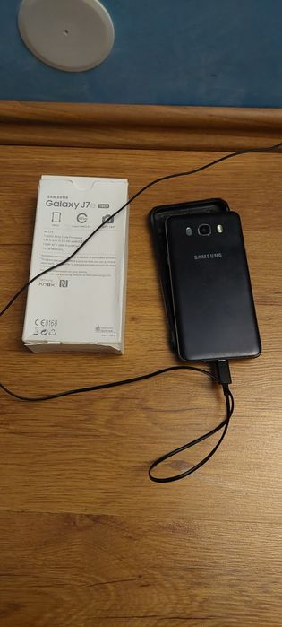 Vând 3 telefoane Samsung J7,J5,J3