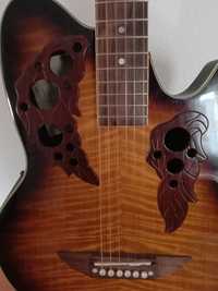 Гитара электроакустическая с чехлом форма кленовый лист