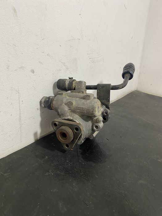 Pompa servodirectie Audi A8 D3 3.0 TDI ASB 4E0145156B