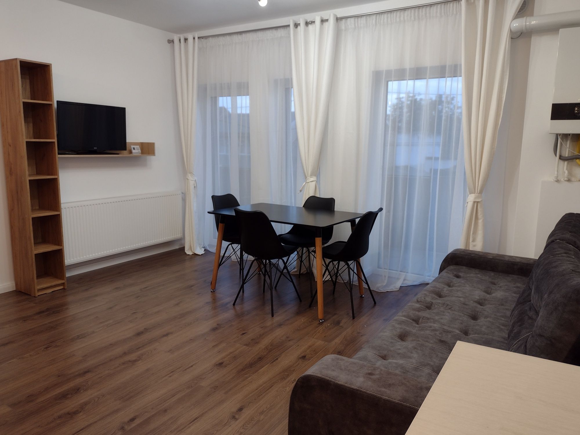 Închiriez apartament strada Fabricii