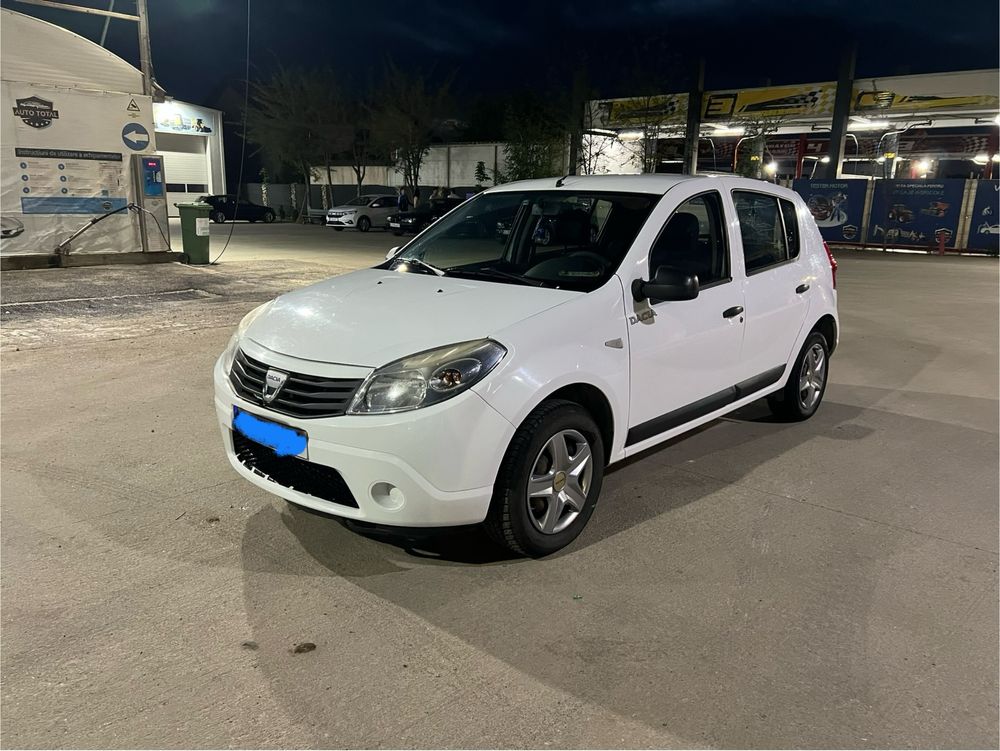 Dacia Sandero 1.4 din 2010 cu gpl de fabrica