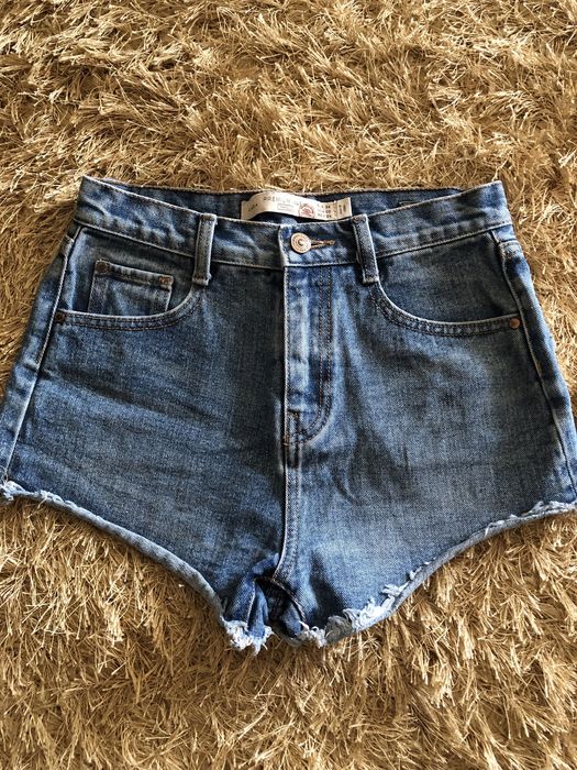Къси панталони Zara