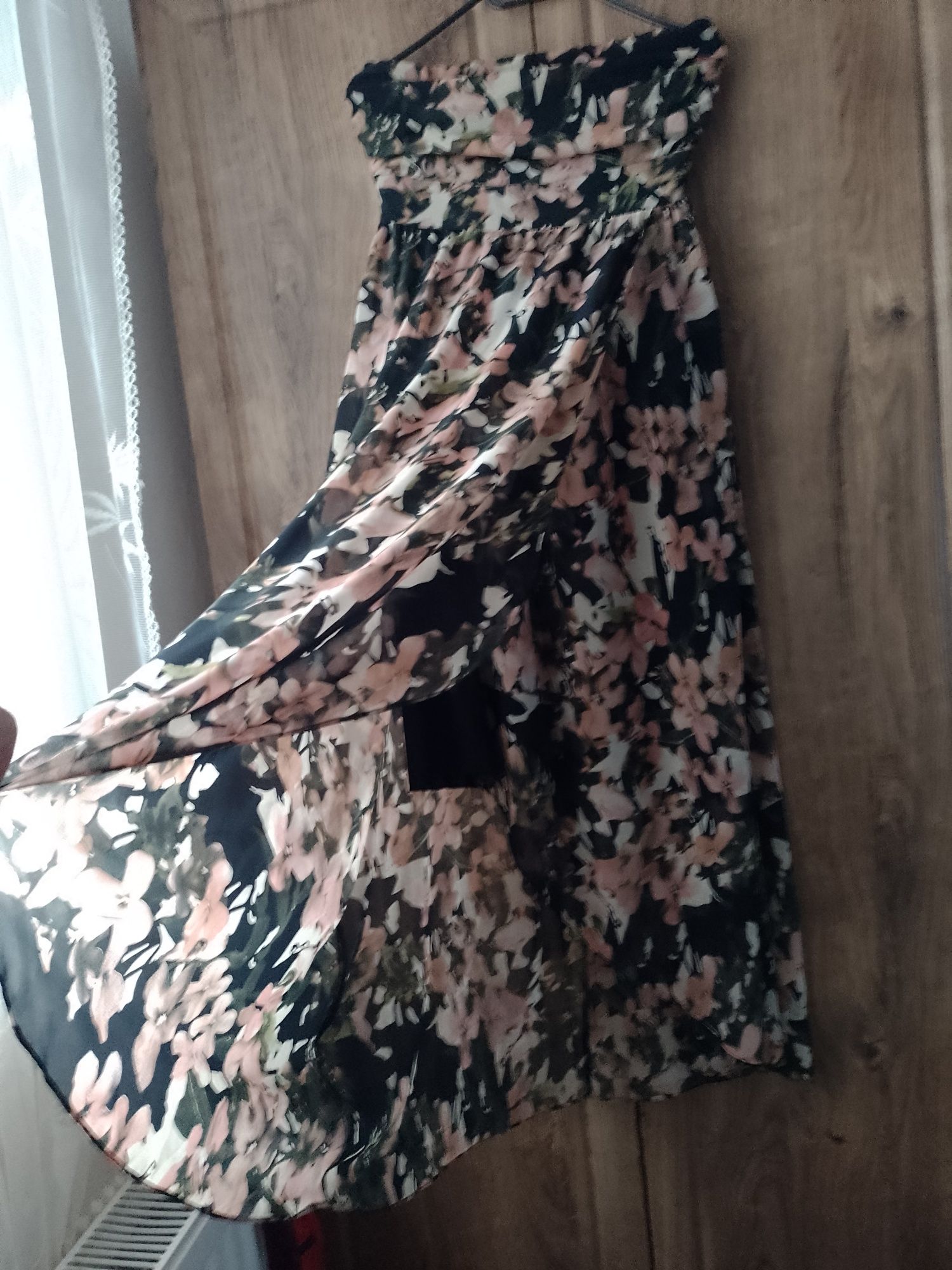 Rochie fără mâneci