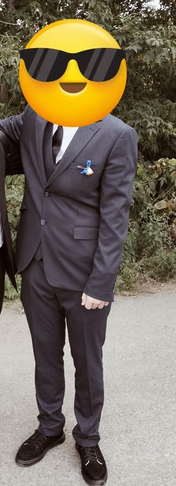 Продаётся мужской костюм