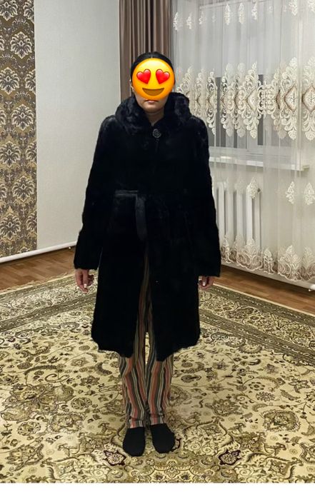 Продаеться.женская одежда.шуба.верхная одежда