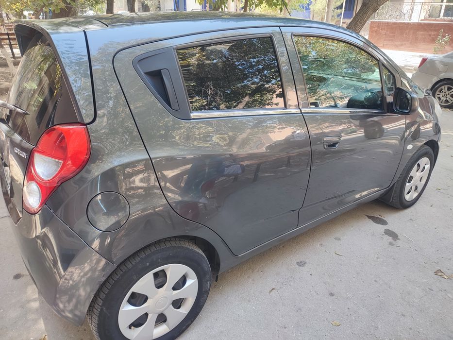 Спарк сотилади срочно