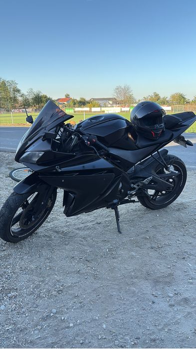 Se vinde yamaha yzf125cc