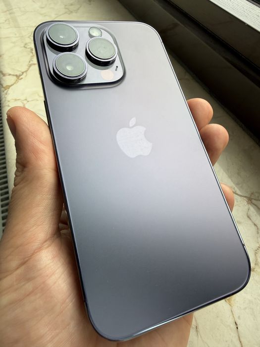 iPhone 14 pro 256GB aproape impecabil tinut in husa si folie de sticla