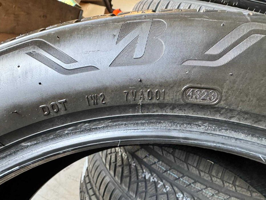 4 Anvelope Vara 275 45 / 305 40 20 Bridgestone Alenza 6.5mm 2023 RFT