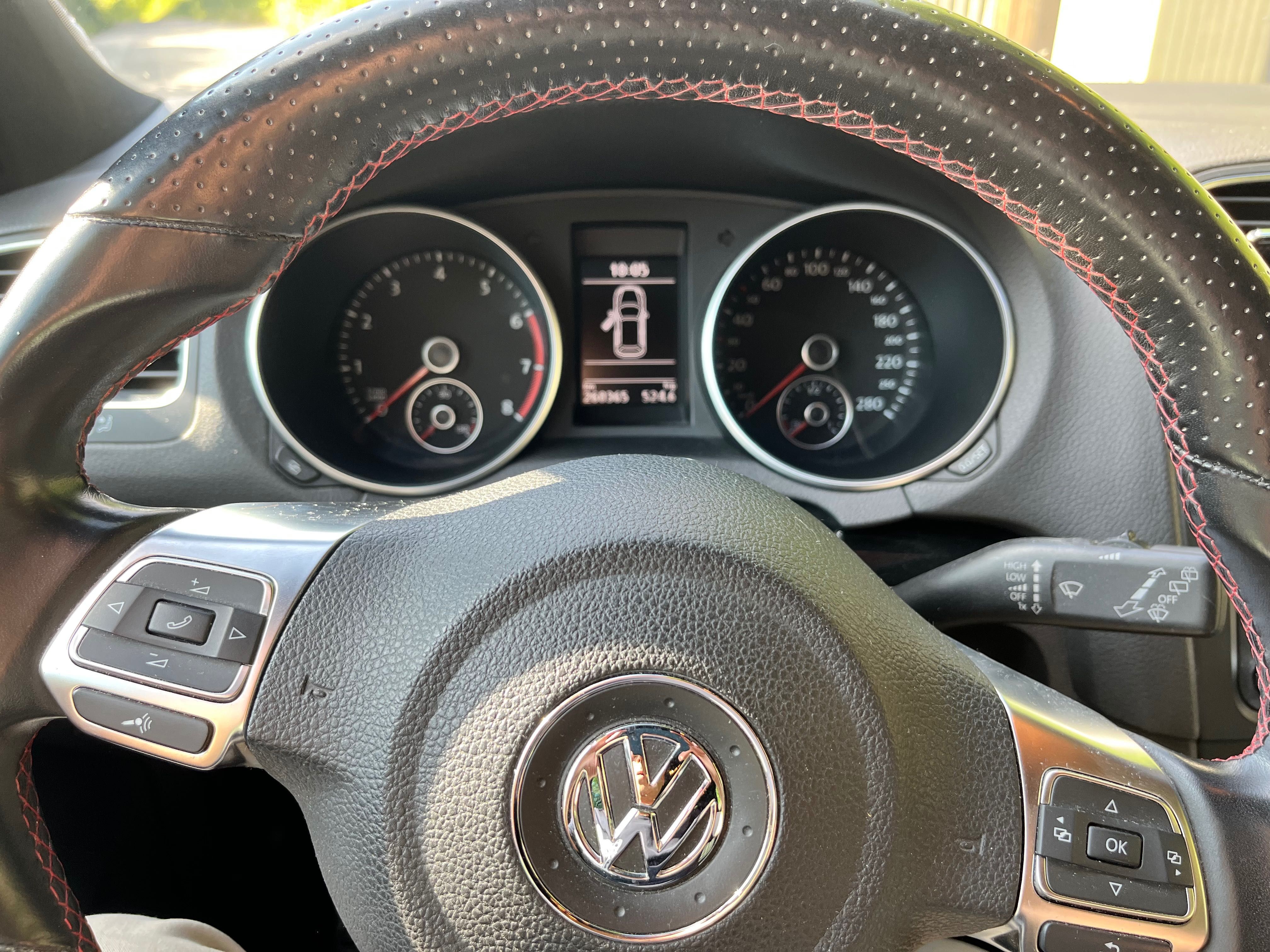 Golf 6 GTI 211 CP fabricat 07.2011 km: 262000