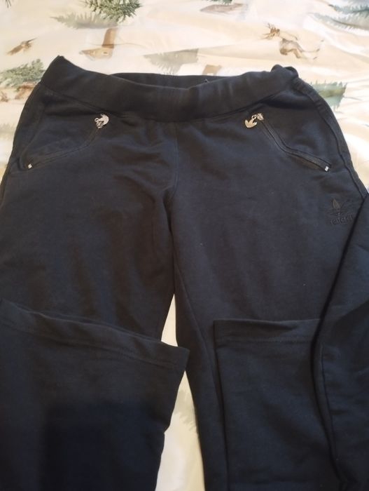 Екип на Адидас М