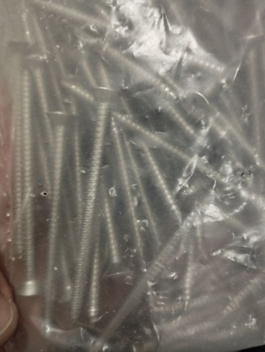 Holzsuruburi din inox a2  4.8 x70 cap zenc