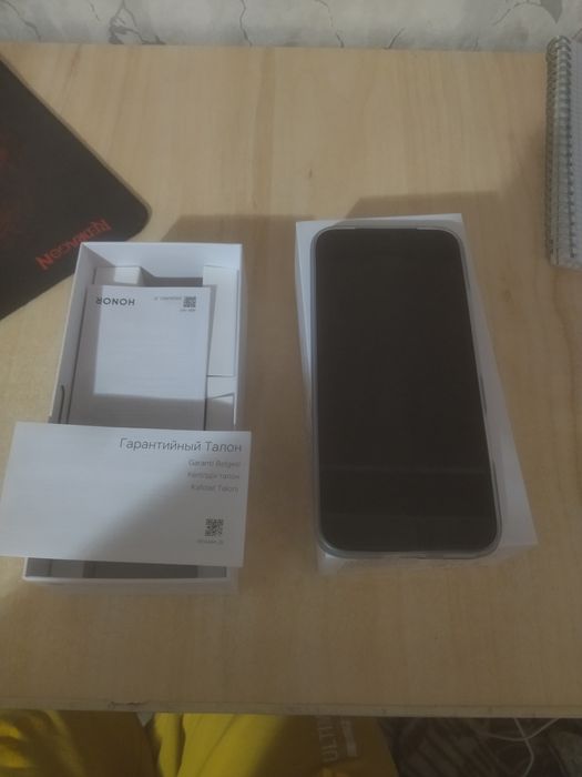Продам новый оригинал телефон Honor 400 lite