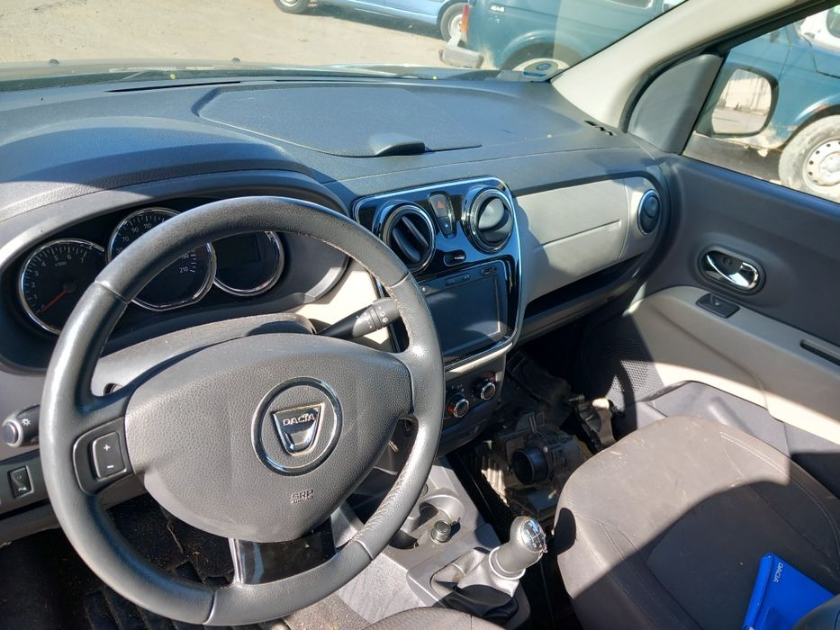 Дачия лоджи Dacia lodgy