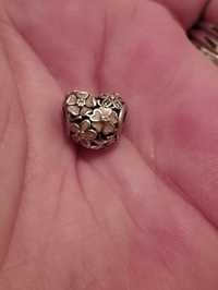 Charm din argint Pandora original cu flori poetice