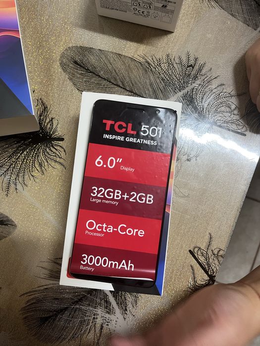 vand telefon TCL 501