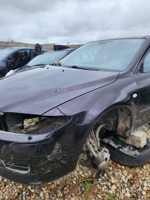 Piese    Mazda 6 benzina 1.8 și motorina 2000