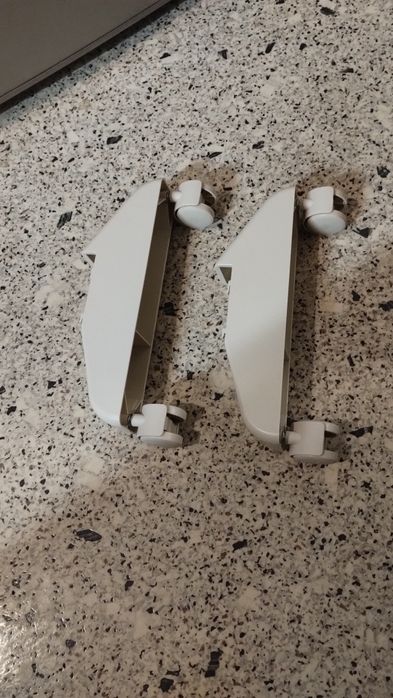 Крака за  конвектор AIRELEC