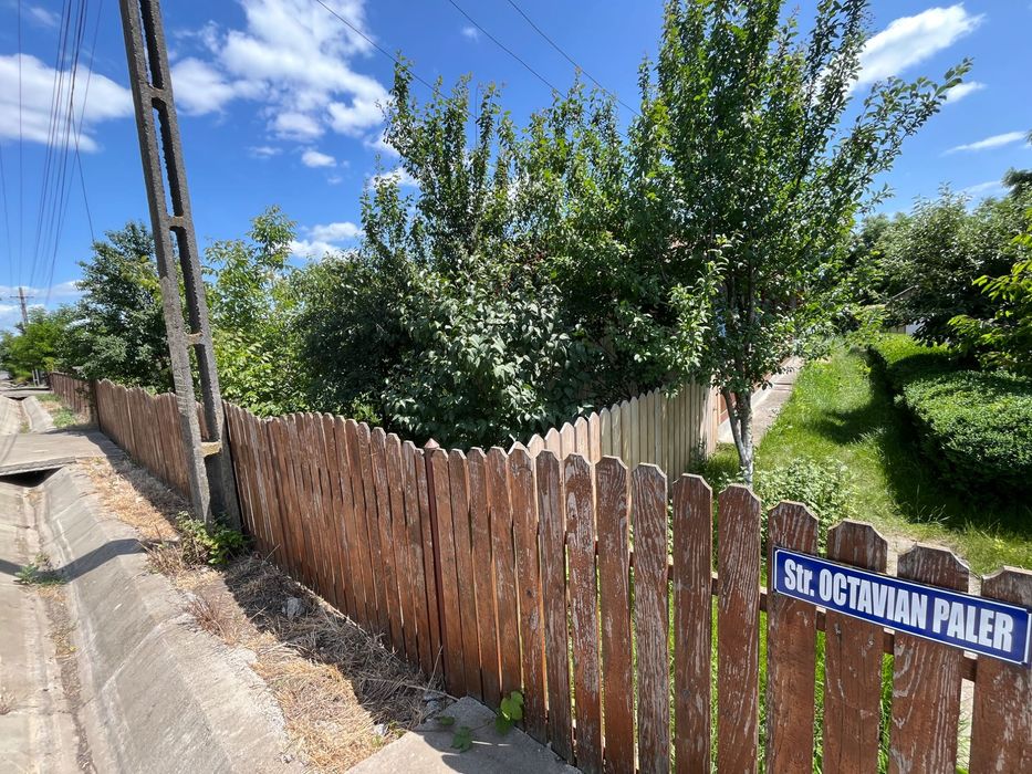 Vând casă+anexe sat bobulesti comuna Ștefănești jud Botoșani